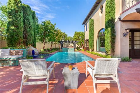 Newport Beach home with ties to Fletcher ‘Ted’ Jones has sold .